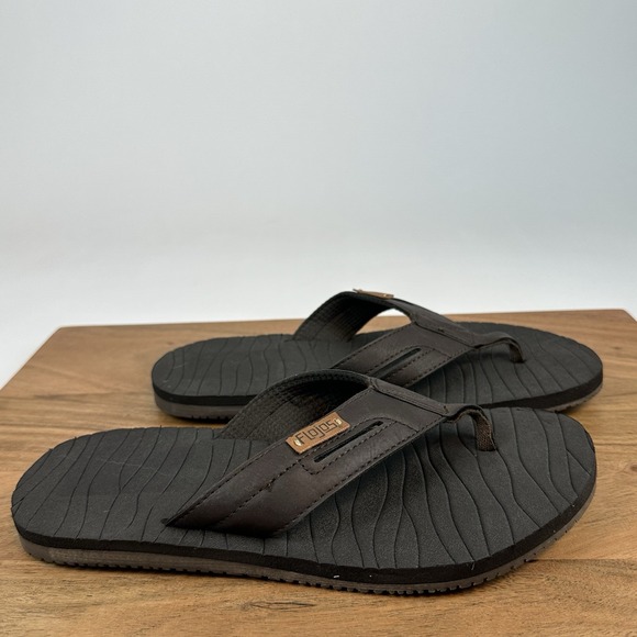 Flojos Other - Mens Flojos WaveRunner Chocolate Brown Casual Thong Sandals Flip Flops Size 7 D‎